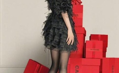 国色天香精品卡一卡二卡三二百